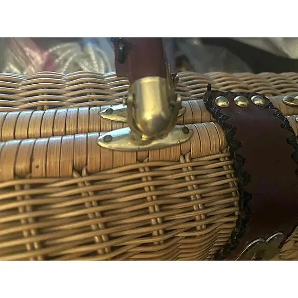 Vintage Wicker Box Handbag Leather Handle Brass Latch 1950s Palm Beach Style EUC - Picture 6 of 9